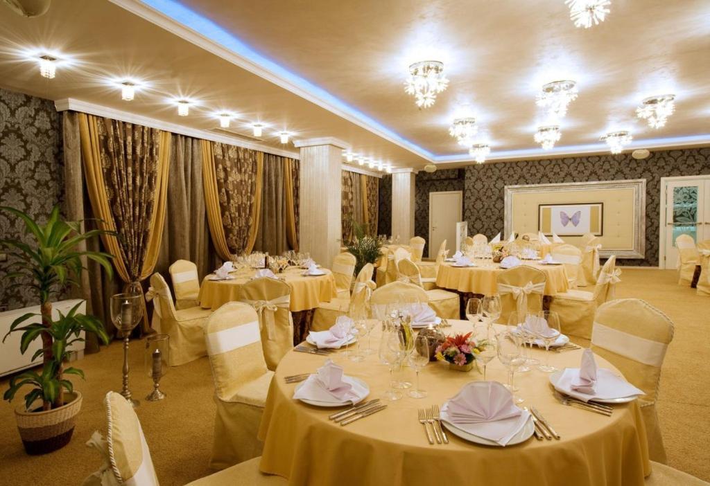 Spa Hotel Persenk Devin Luaran gambar A banquet hall